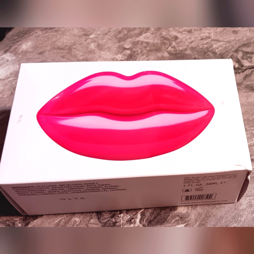 KKW PINK PERFUME